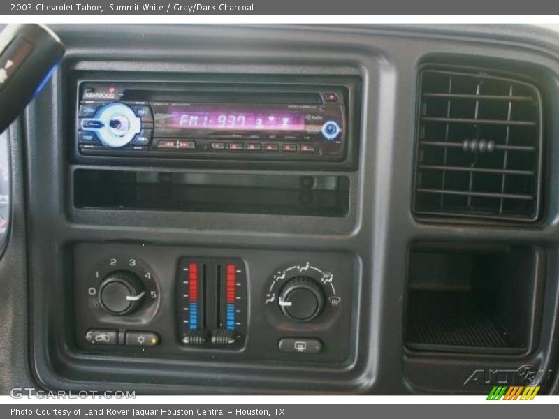 Summit White / Gray/Dark Charcoal 2003 Chevrolet Tahoe