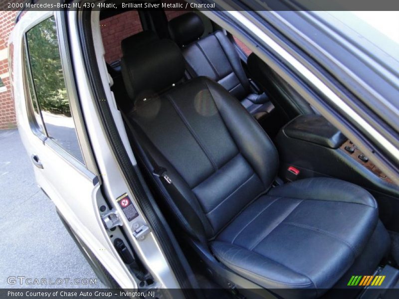 Brilliant Silver Metallic / Charcoal 2000 Mercedes-Benz ML 430 4Matic