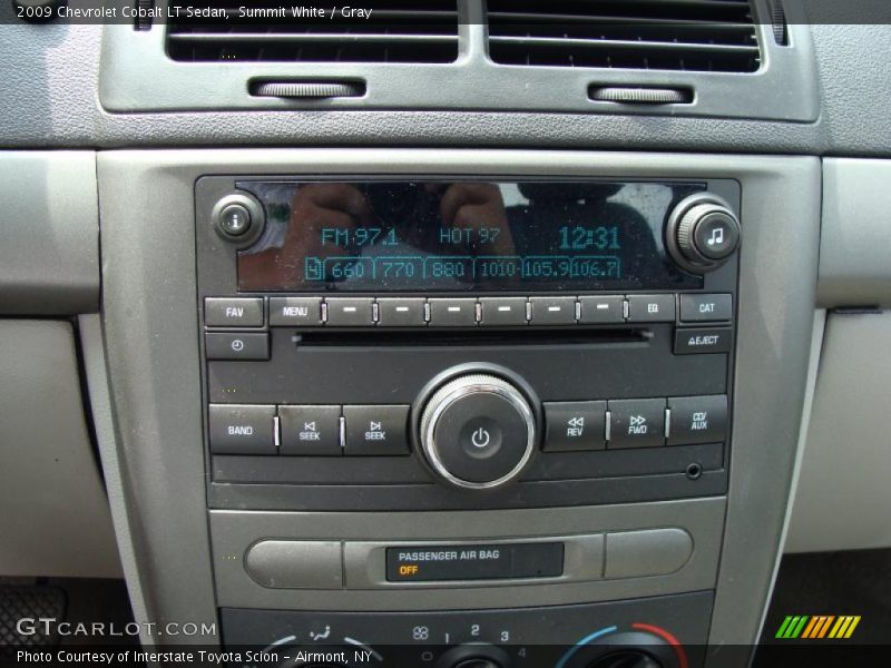 Summit White / Gray 2009 Chevrolet Cobalt LT Sedan