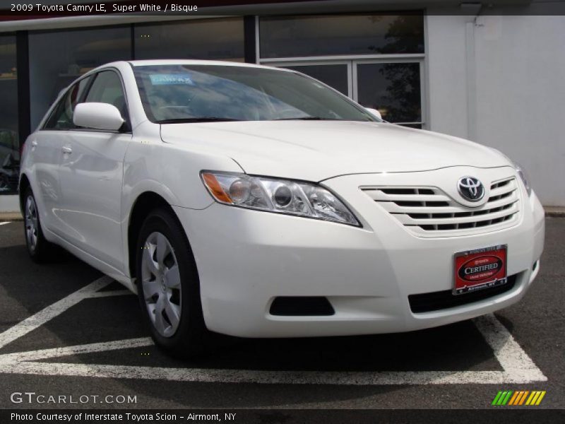 Super White / Bisque 2009 Toyota Camry LE