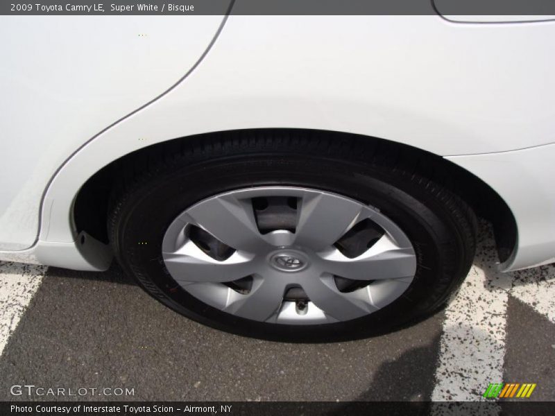 Super White / Bisque 2009 Toyota Camry LE
