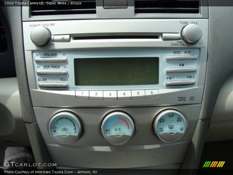 Super White / Bisque 2009 Toyota Camry LE