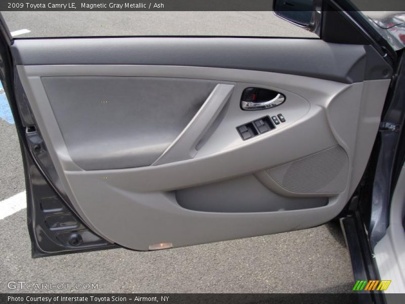 Magnetic Gray Metallic / Ash 2009 Toyota Camry LE