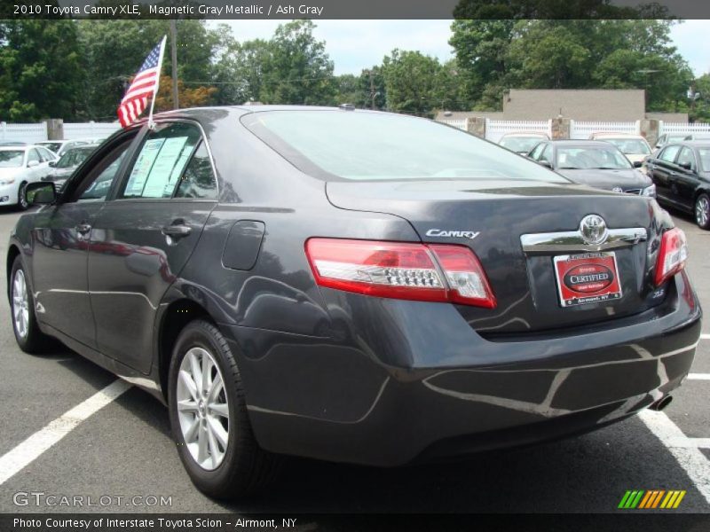 Magnetic Gray Metallic / Ash Gray 2010 Toyota Camry XLE
