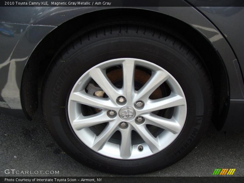Magnetic Gray Metallic / Ash Gray 2010 Toyota Camry XLE