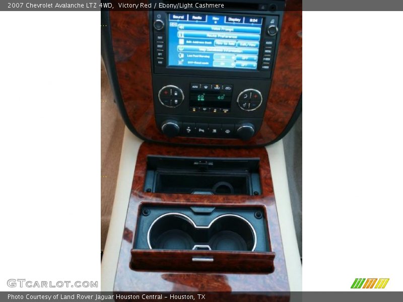 Victory Red / Ebony/Light Cashmere 2007 Chevrolet Avalanche LTZ 4WD