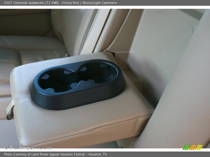 Victory Red / Ebony/Light Cashmere 2007 Chevrolet Avalanche LTZ 4WD