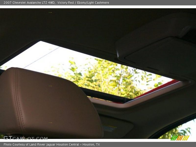 Victory Red / Ebony/Light Cashmere 2007 Chevrolet Avalanche LTZ 4WD