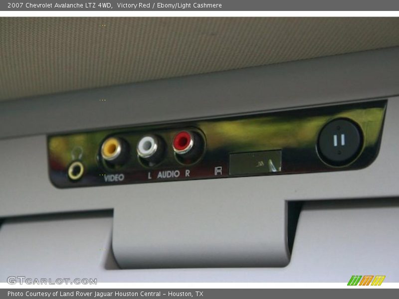 Victory Red / Ebony/Light Cashmere 2007 Chevrolet Avalanche LTZ 4WD