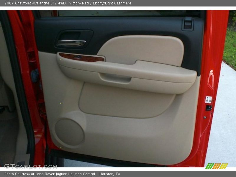 Victory Red / Ebony/Light Cashmere 2007 Chevrolet Avalanche LTZ 4WD