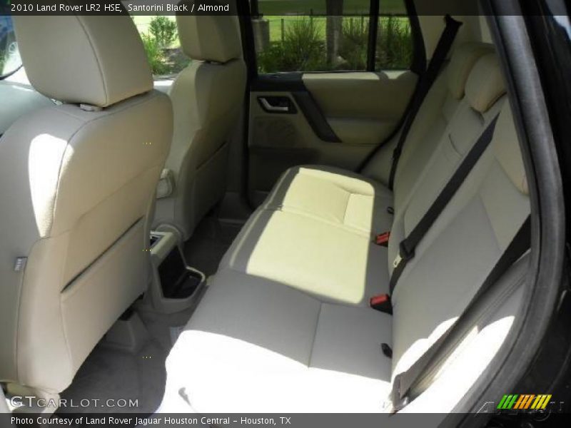 Santorini Black / Almond 2010 Land Rover LR2 HSE