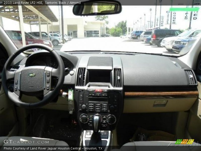 Santorini Black / Almond 2010 Land Rover LR2 HSE
