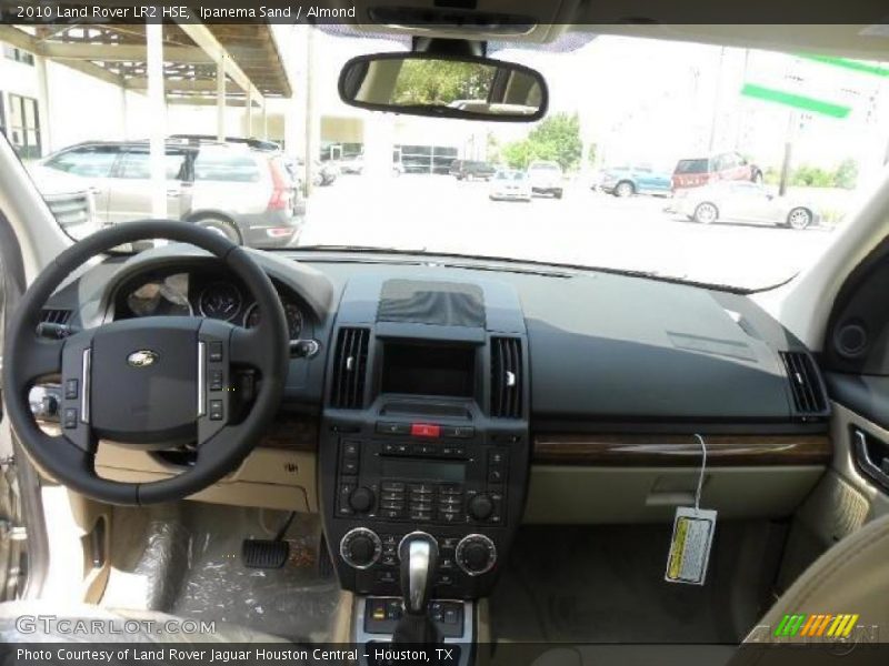 Ipanema Sand / Almond 2010 Land Rover LR2 HSE
