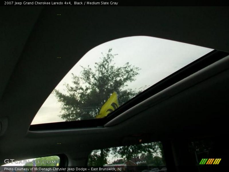Black / Medium Slate Gray 2007 Jeep Grand Cherokee Laredo 4x4