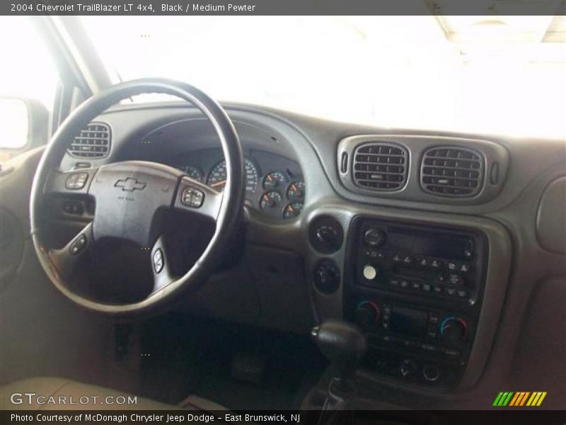 Black / Medium Pewter 2004 Chevrolet TrailBlazer LT 4x4