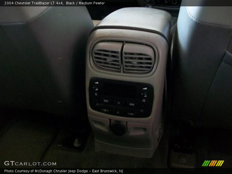 Black / Medium Pewter 2004 Chevrolet TrailBlazer LT 4x4