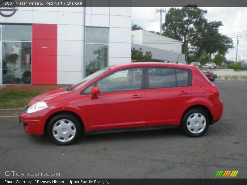 Red Alert / Charcoal 2007 Nissan Versa S
