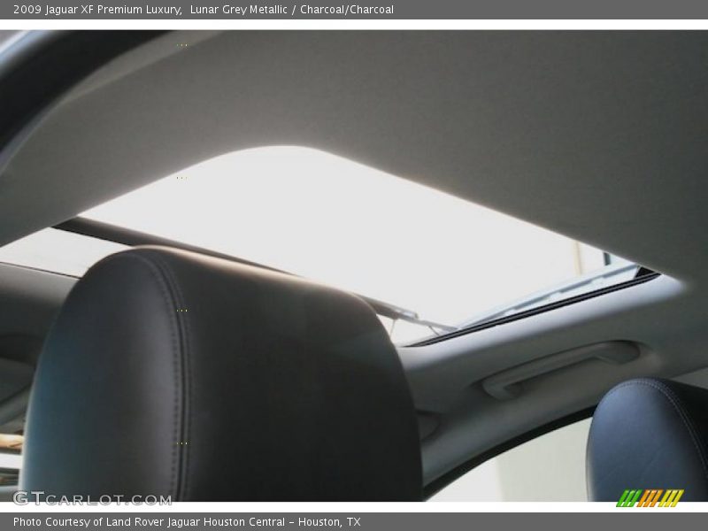 Lunar Grey Metallic / Charcoal/Charcoal 2009 Jaguar XF Premium Luxury
