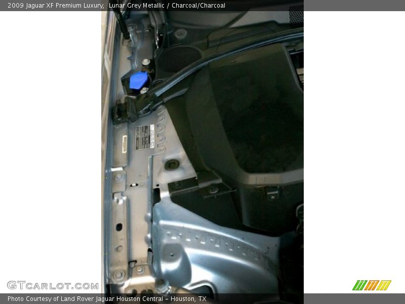 Lunar Grey Metallic / Charcoal/Charcoal 2009 Jaguar XF Premium Luxury