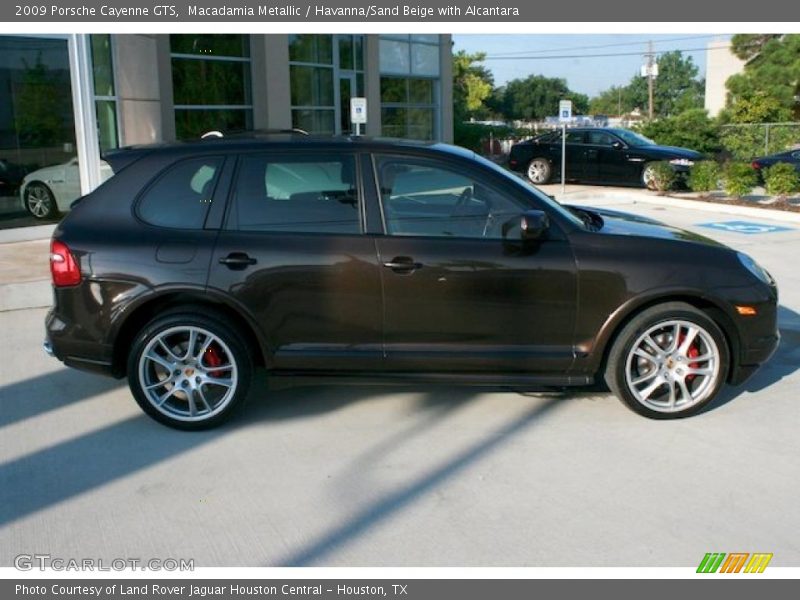 Macadamia Metallic / Havanna/Sand Beige with Alcantara 2009 Porsche Cayenne GTS