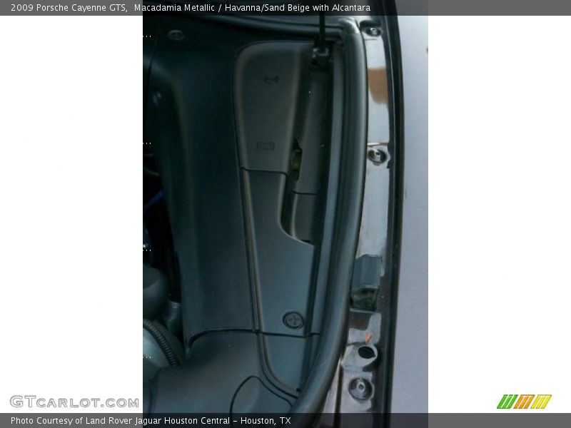 Macadamia Metallic / Havanna/Sand Beige with Alcantara 2009 Porsche Cayenne GTS