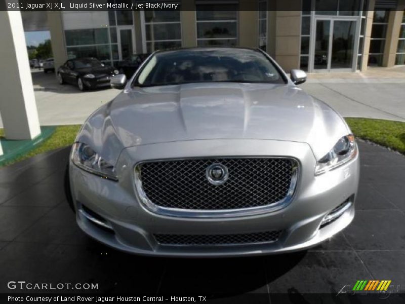 Liquid Silver Metallic / Jet Black/Ivory 2011 Jaguar XJ XJL