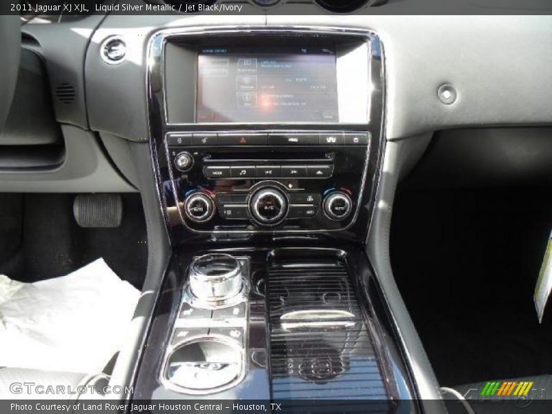 Liquid Silver Metallic / Jet Black/Ivory 2011 Jaguar XJ XJL