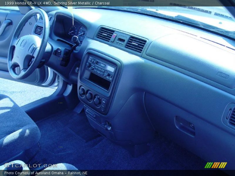Sebring Silver Metallic / Charcoal 1999 Honda CR-V LX 4WD