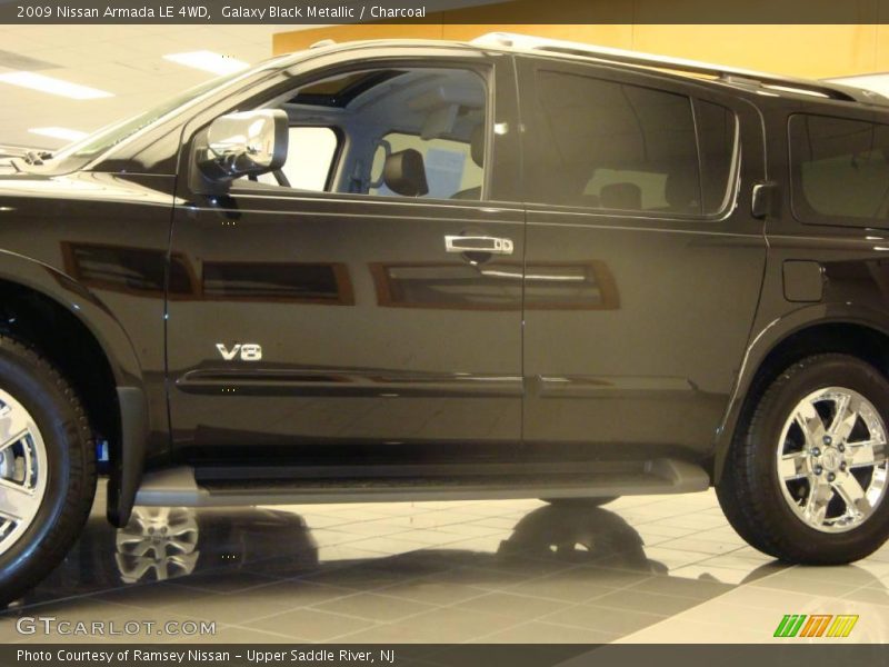 Galaxy Black Metallic / Charcoal 2009 Nissan Armada LE 4WD