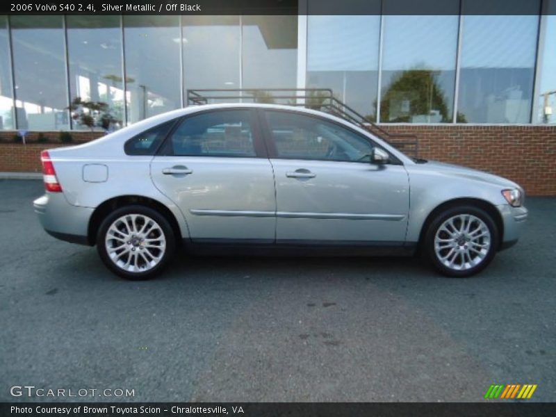 Silver Metallic / Off Black 2006 Volvo S40 2.4i