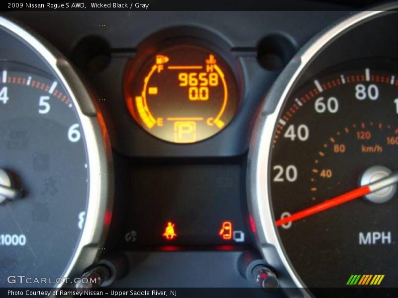 Wicked Black / Gray 2009 Nissan Rogue S AWD