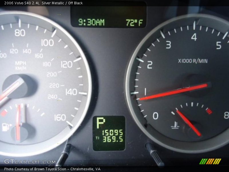 Silver Metallic / Off Black 2006 Volvo S40 2.4i