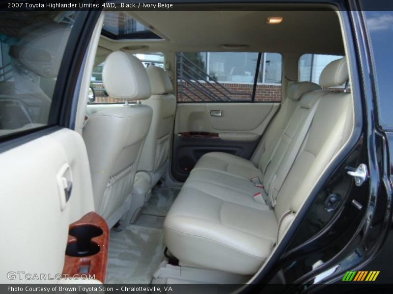 Black / Ivory Beige 2007 Toyota Highlander Limited 4WD