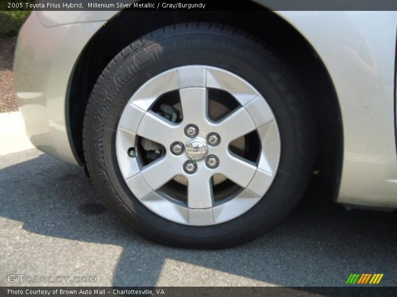 Millenium Silver Metallic / Gray/Burgundy 2005 Toyota Prius Hybrid