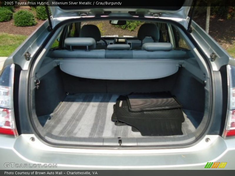 Millenium Silver Metallic / Gray/Burgundy 2005 Toyota Prius Hybrid