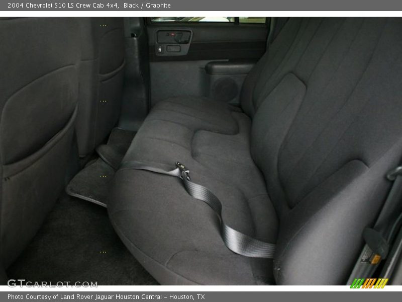 Black / Graphite 2004 Chevrolet S10 LS Crew Cab 4x4