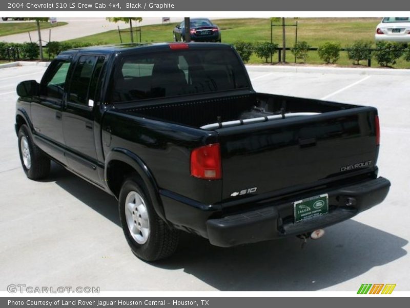 Black / Graphite 2004 Chevrolet S10 LS Crew Cab 4x4