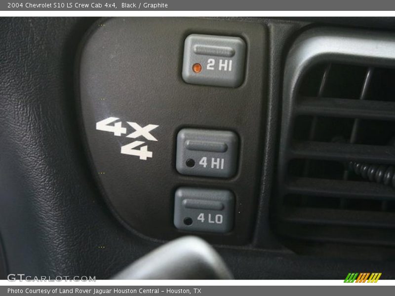 Black / Graphite 2004 Chevrolet S10 LS Crew Cab 4x4