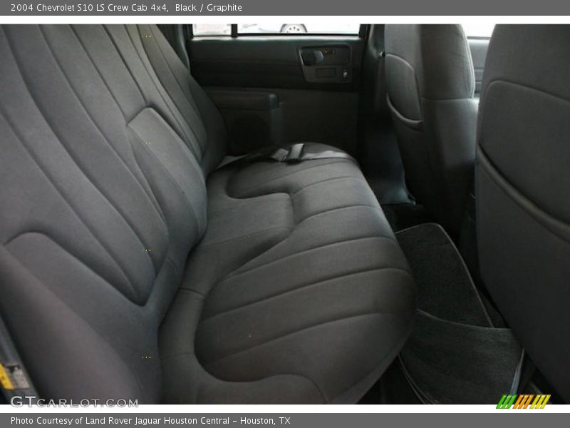 Black / Graphite 2004 Chevrolet S10 LS Crew Cab 4x4