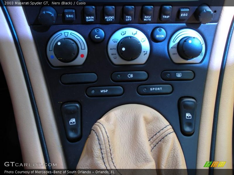 Nero (Black) / Cuoio 2003 Maserati Spyder GT