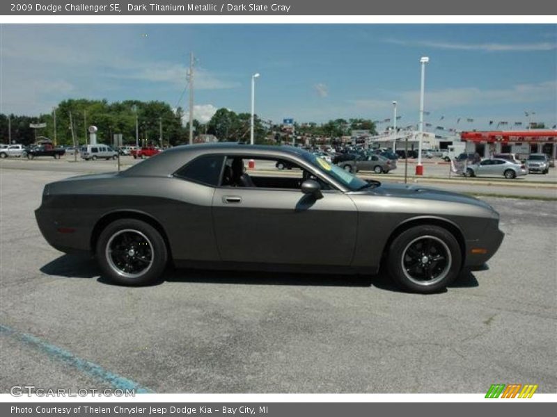 Dark Titanium Metallic / Dark Slate Gray 2009 Dodge Challenger SE