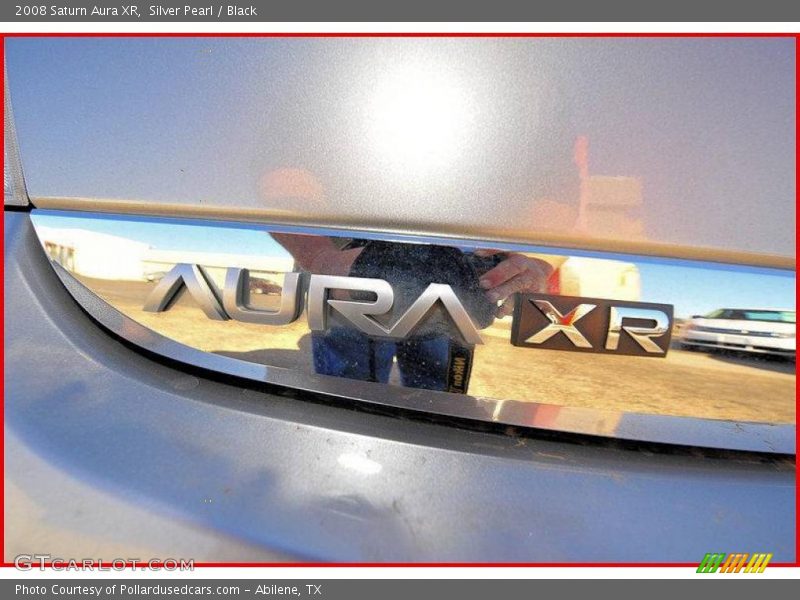 Silver Pearl / Black 2008 Saturn Aura XR