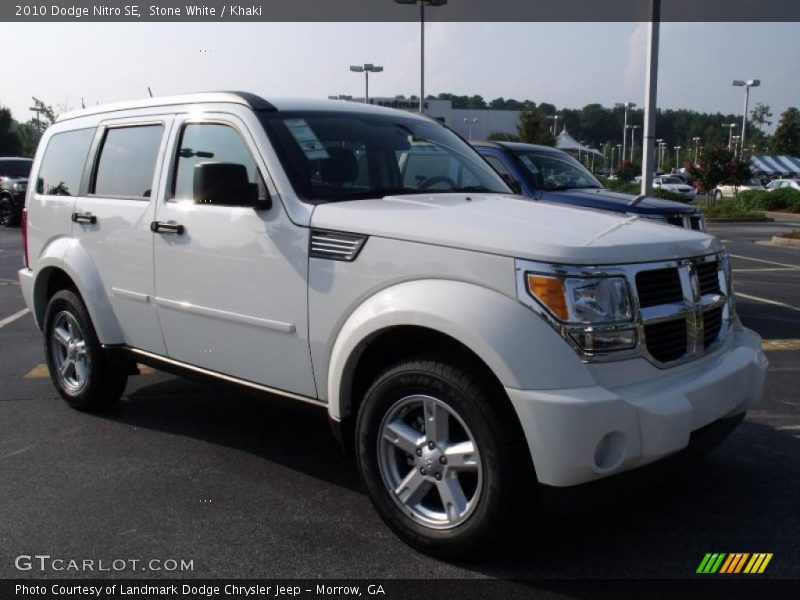Stone White / Khaki 2010 Dodge Nitro SE