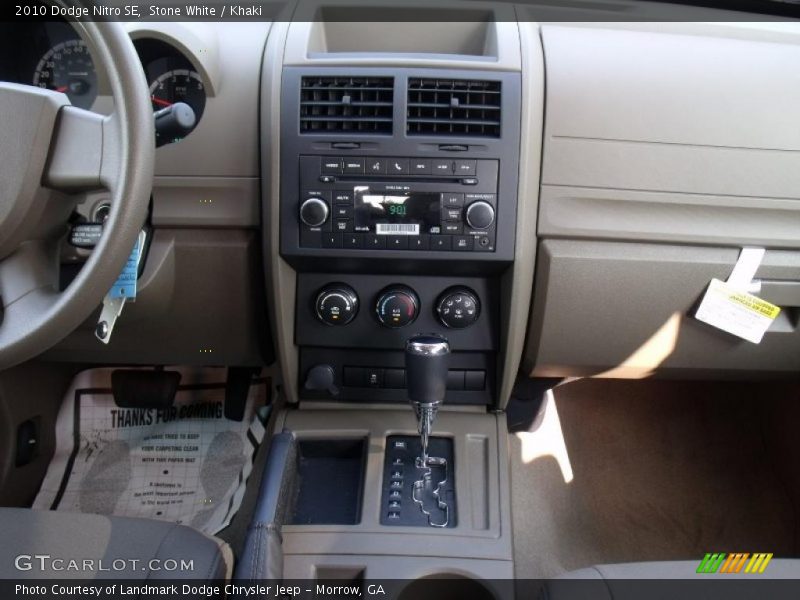 Stone White / Khaki 2010 Dodge Nitro SE