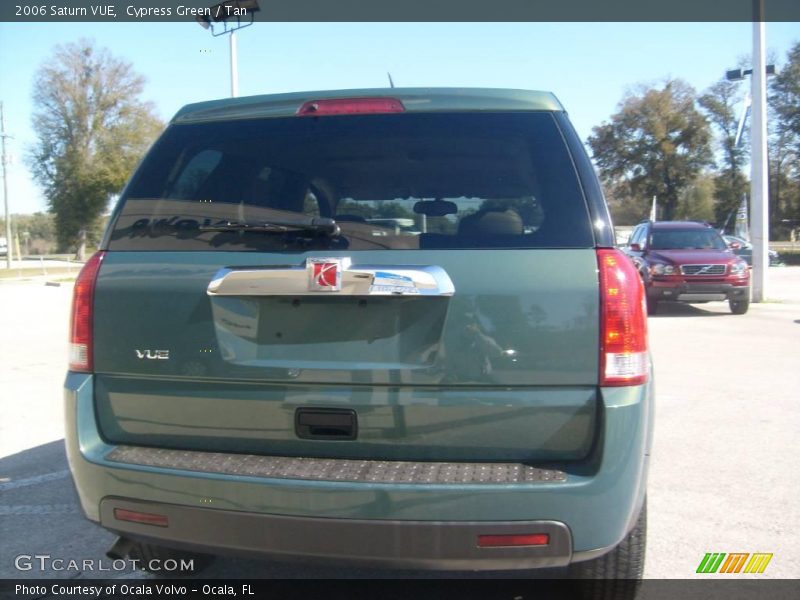 Cypress Green / Tan 2006 Saturn VUE