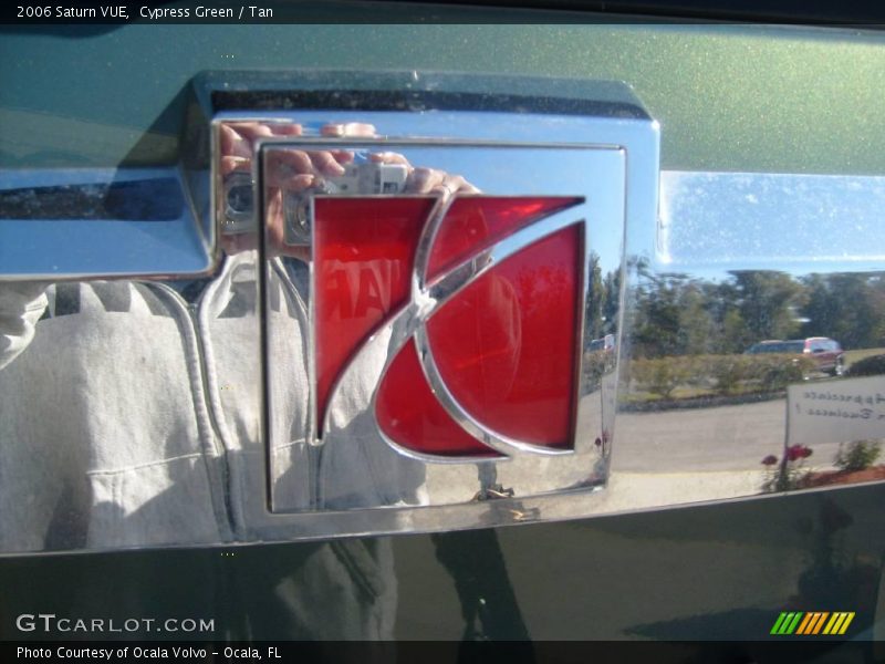 Cypress Green / Tan 2006 Saturn VUE