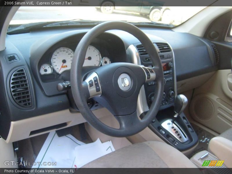 Cypress Green / Tan 2006 Saturn VUE