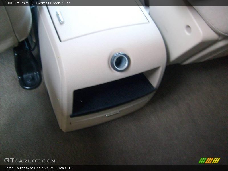 Cypress Green / Tan 2006 Saturn VUE