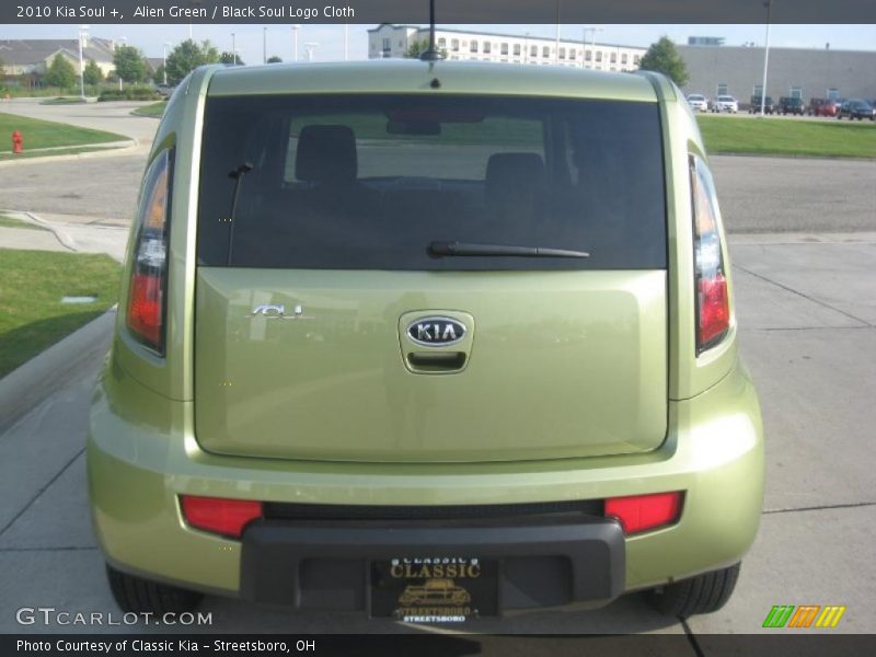 Alien Green / Black Soul Logo Cloth 2010 Kia Soul +