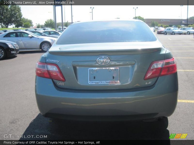 Aloe Green Metallic / Ash 2009 Toyota Camry LE